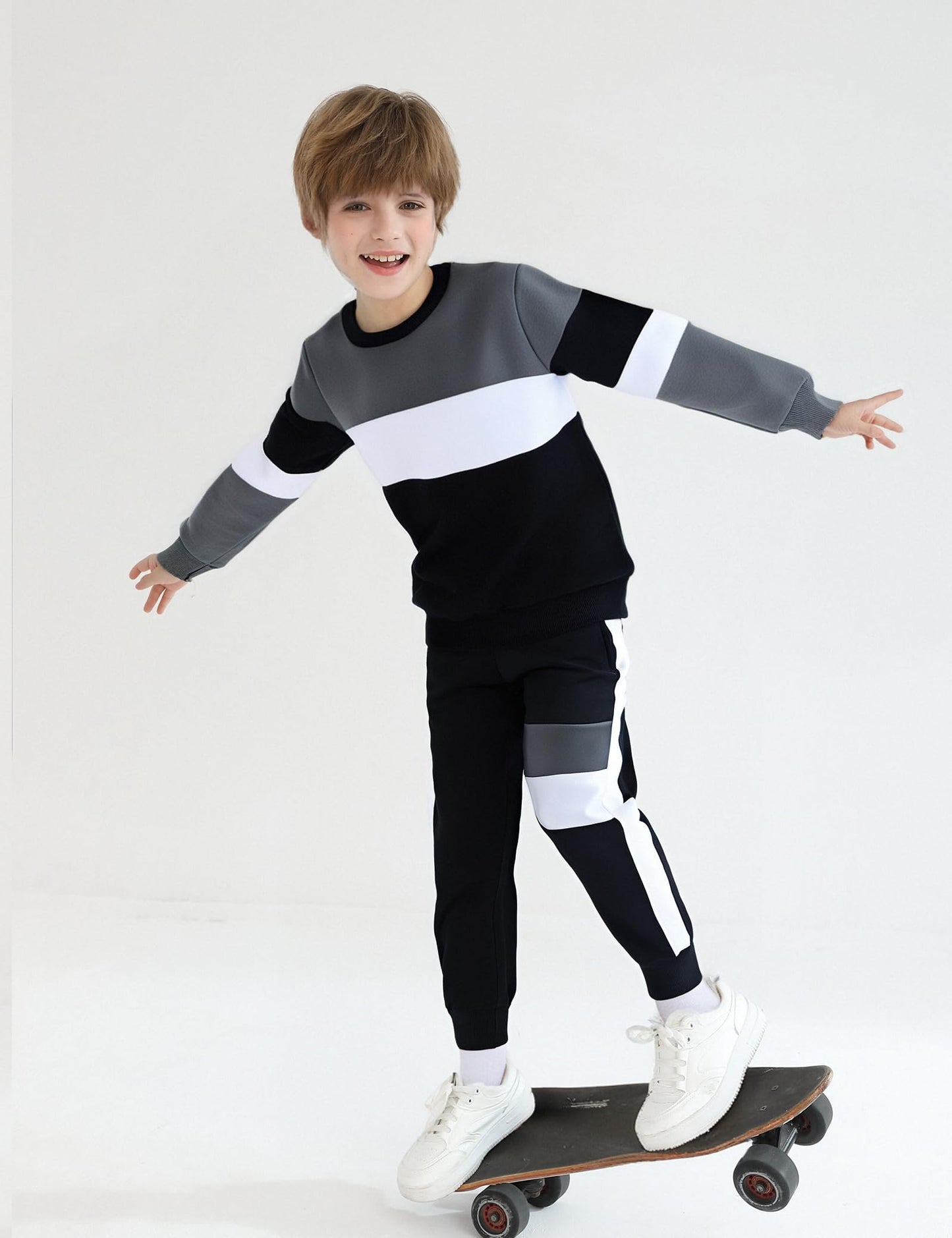 mkodopy Boys' Hoodie Sweatsuit Set