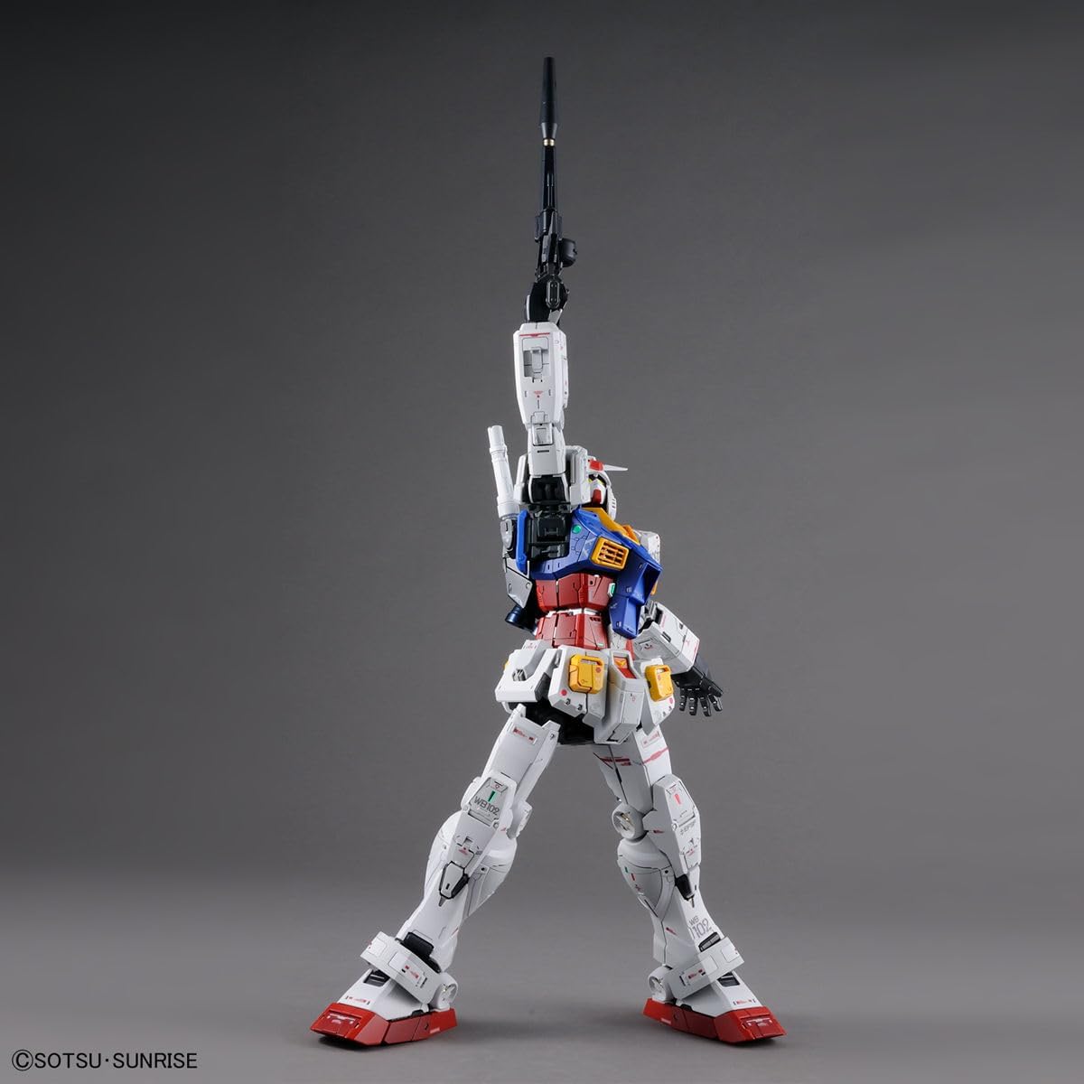 Bandai RX-78-2 Gundam PG 1/60 Model Kit