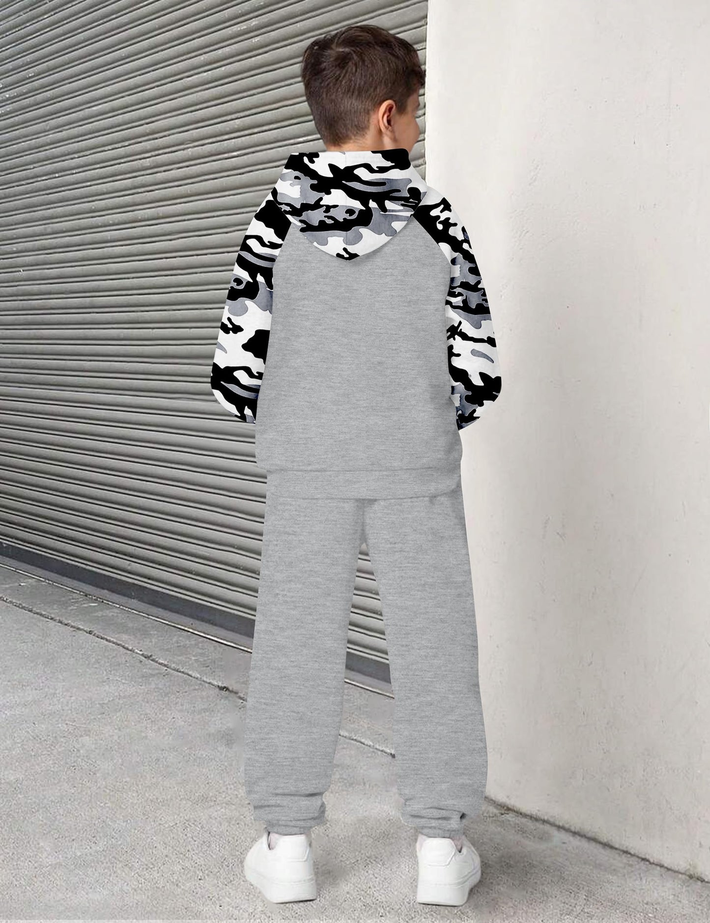 NECIOUS Boys' Sweatsuit Set